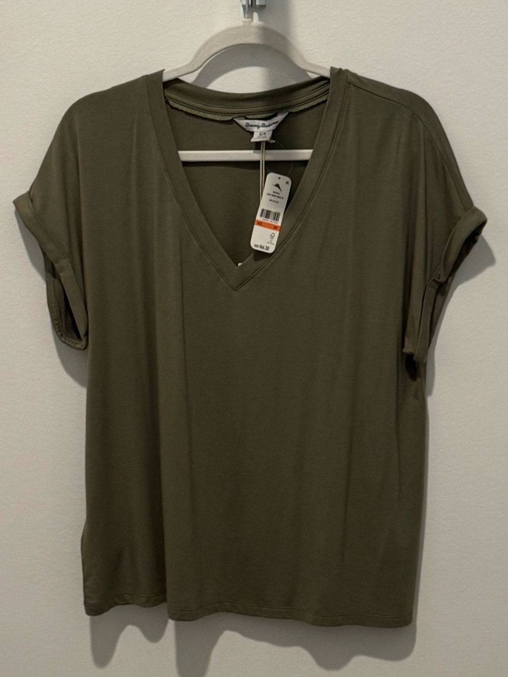 Tommy Bahama Kauai V-neck T- shirt olive green color size small